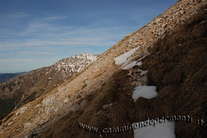 09 03359 Monte Menna.JPG